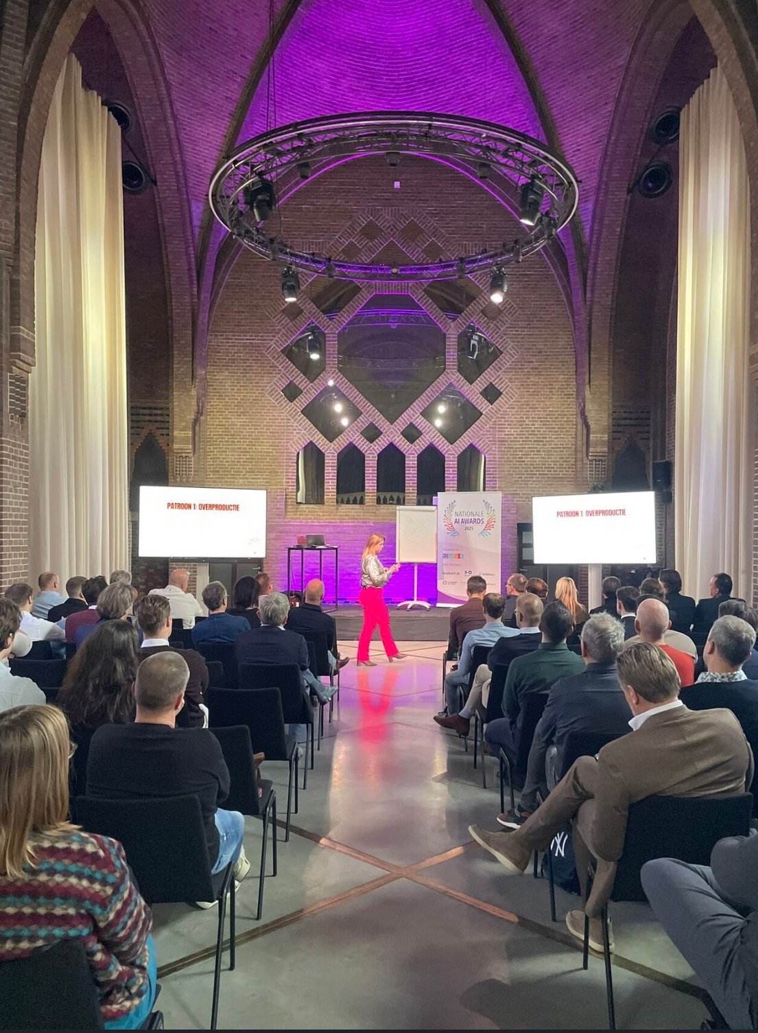 Lizzy Prins - Keynotes over AI, werk en leiderschap